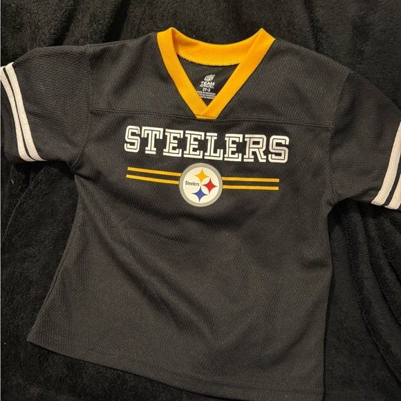 Team Apparel Kids Black and Yellow Steelers Jersey - Picture 5 of 15
